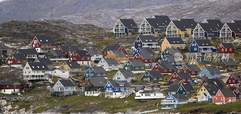 格陵兰岛Nuuk (Godthab)的彩色房屋